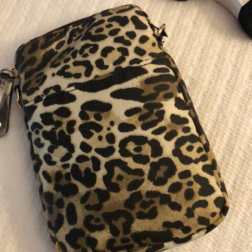 Crossbody - Picture 4 of 6